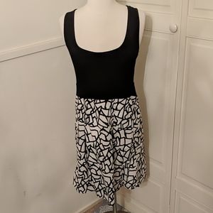 ✅L8ter Black White Skater Dress Medium Tank Geometric